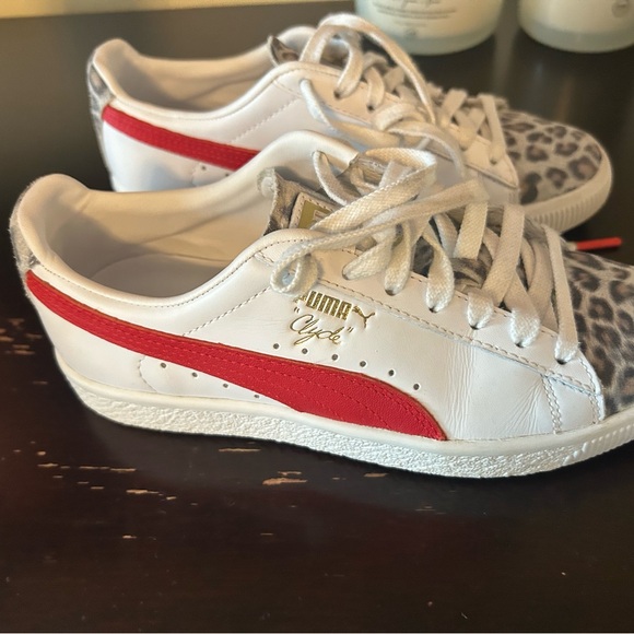 Puma Shoes - Puma women White and Red Sneakers size 5.5